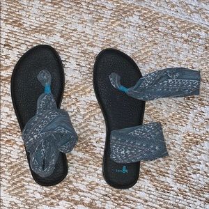 Sanuk sandals